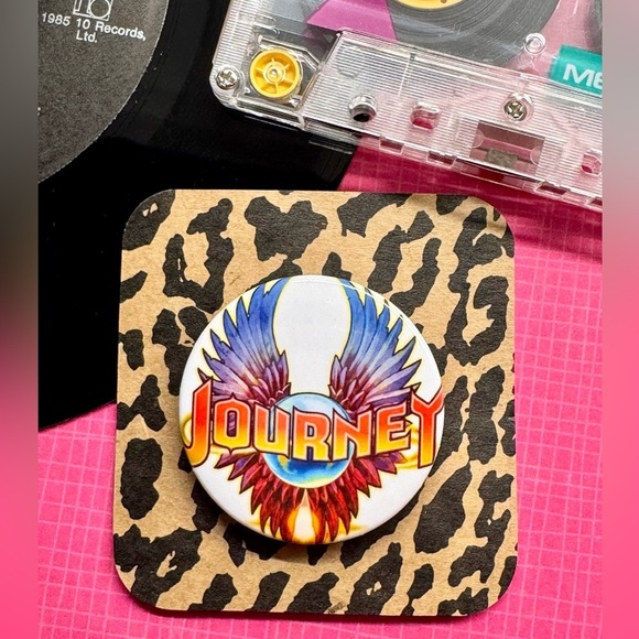 Unbranded Jewelry - New Journey Classic Rock Band Music Group Retro Style Button Pin - 1.75”